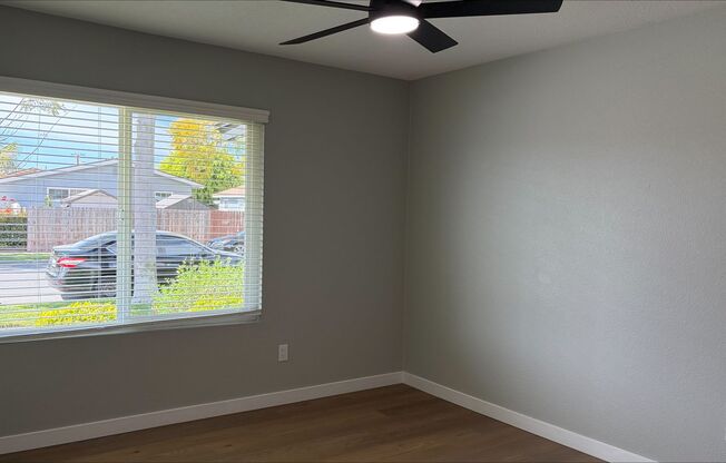 3 beds, 2 baths, 1,125 sqft, $3,350, Unit 82