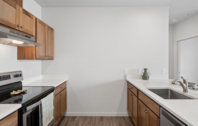 3 beds, 2 baths, 1,183 sqft, $1,925, Unit 404