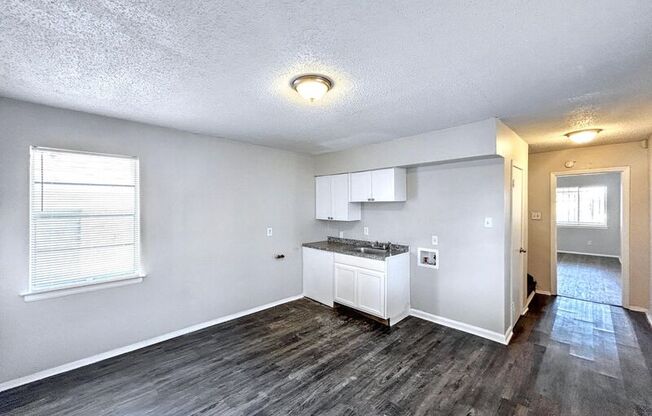 2115 BENNETT AVE