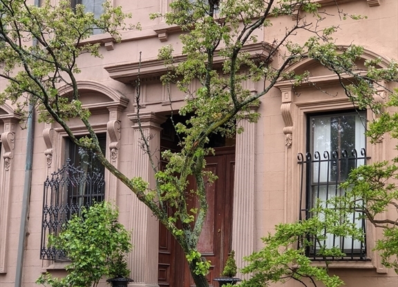 44 W NEWTON ST