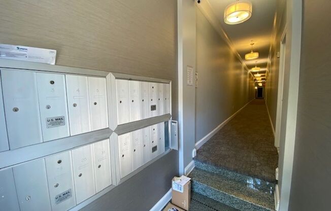 1 bed, 1 bath, $2,300