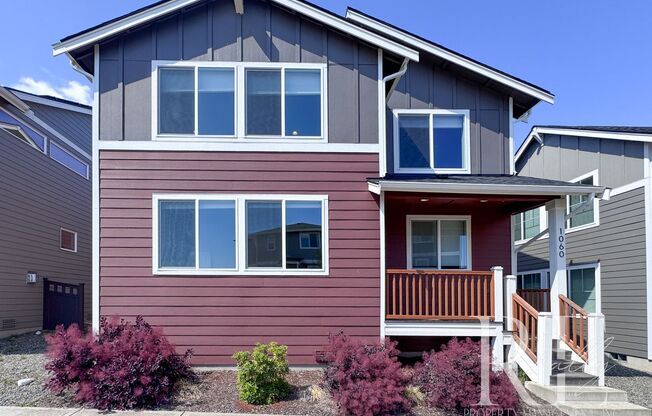 Spacious 3-Bed + Loft with Natural Light & Modern Comforts at 1060 Banyan