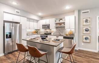 Quartz Countertops at Edge75, 34104