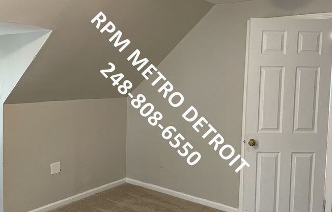 4 beds, 1 bath, $1,450, Unit (RRR)