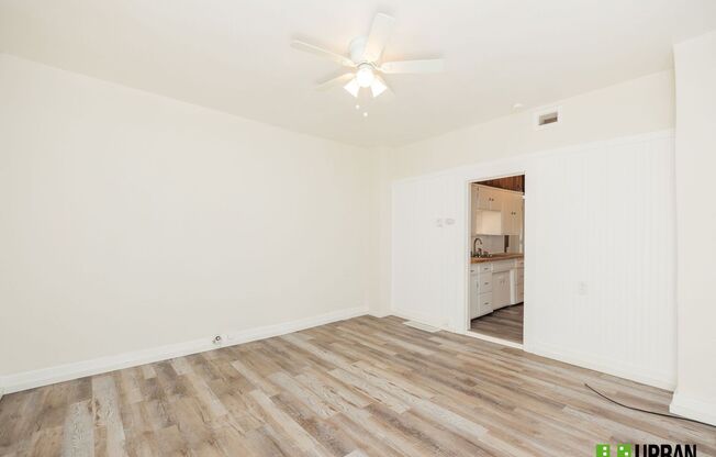 8th 370 E AVE