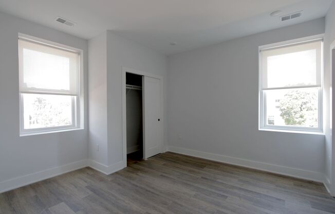 2 beds, 2 baths, 941 sqft, $1,558.33, Unit 305