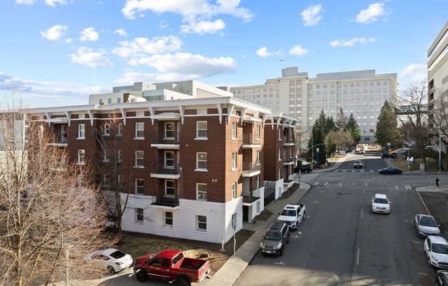 Cambridge Court Apartments