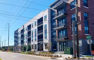 2409 E 2nd Ave 0