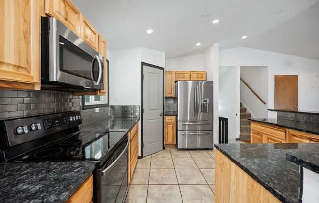 14406 E. 7th Ave. - Large Central Valley Home