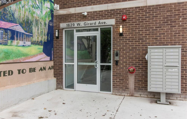 1 bed, 1 bath, 580 sqft, $1,350, Unit 4A