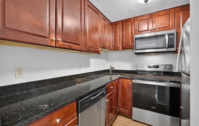 2 beds, 2 baths, 863 sqft, $2,600, Unit Unit 701