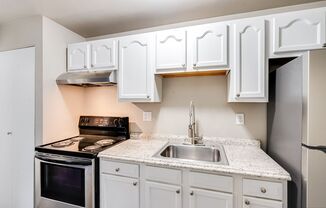 1 bed, 1 bath, 520 sqft, $999, Unit 996 - C7