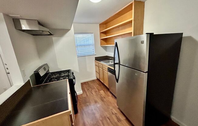 1 bed, 1 bath, 530 sqft, $1,299, Unit PPLD-203