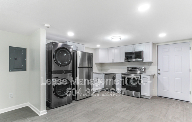2230 AMELIA ST