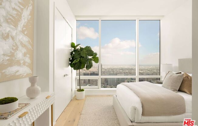 3 beds, 3.5 baths, 2,864 sqft, $17,937, Unit 5802