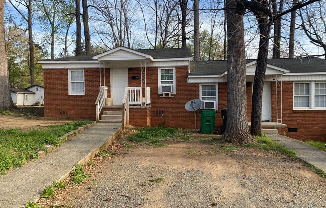 Charming & Affordable 2BR in West Charlotte – Minutes to Uptown