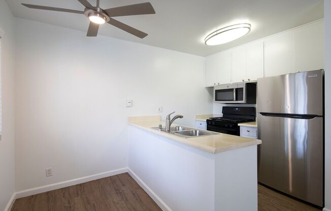 1 bed, 1 bath, 601 sqft, $2,295, Unit 25-22