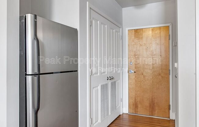 2 beds, 2 baths, 914 sqft, $1,650, Unit Apt 34