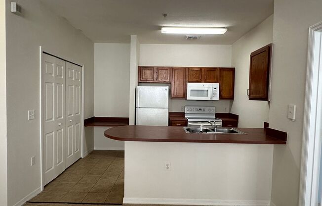 1 bed, 1 bath, $1,295, Unit # 103