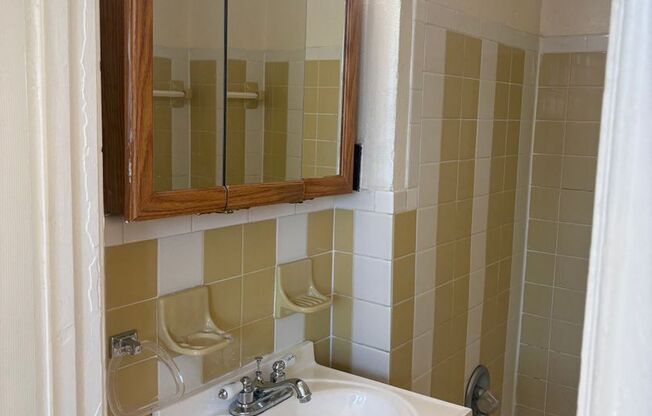 1 bed, 1 bath, 530 sqft, $1,195, Unit 405