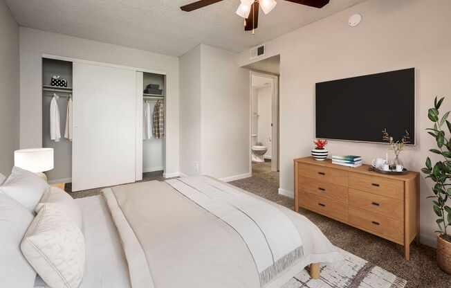 2 beds, 1 bath, 766 sqft, $1,239, Unit 2141