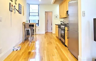 2 beds, 1 bath, $4,486, Unit 6-B