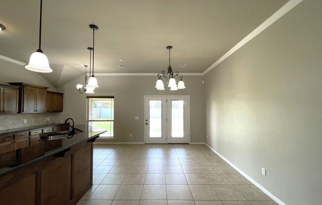 4 beds, 2.5 baths, $2,099