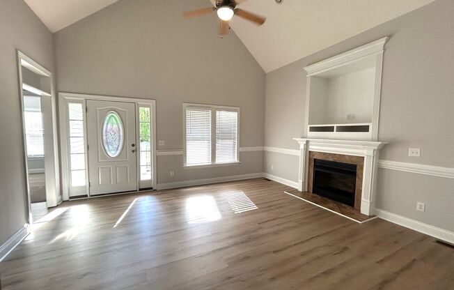 Gorgeous 3BD/2 BA ranch home w/ 2 car garage in Willow Springs!