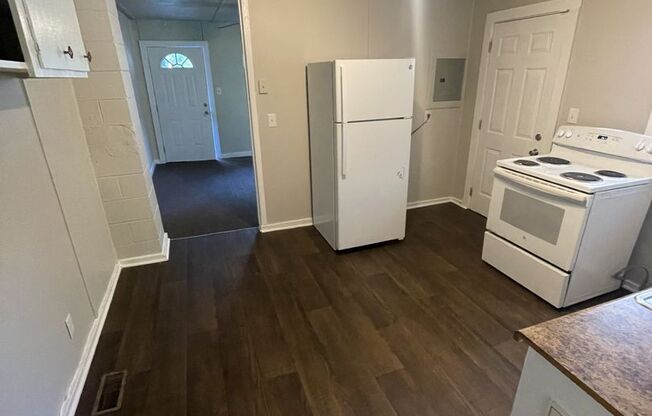 1 Bedroom 1 Bathroom Duplex!