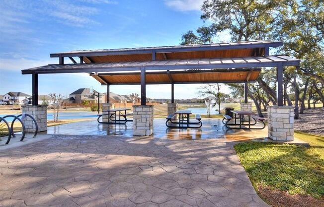 3 beds, 2 baths, $2,050