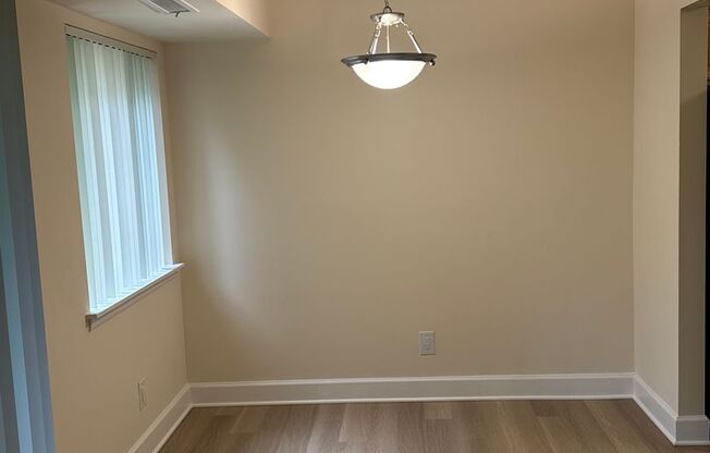 1 bed, 1 bath, 745 sqft, $1,825, Unit 14233 #302