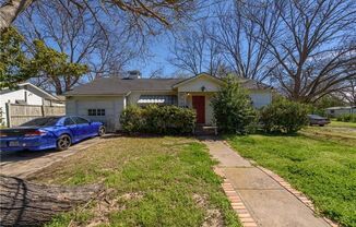 3 bed, 1 bath house in quiet neighborhood
