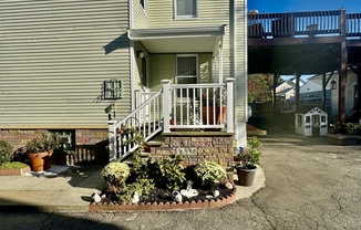 3 beds, 1 bath, 1,100 sqft, $1,900, Unit 1