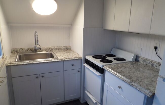 Studio, 1 bath, 500 sqft, $1,250, Unit Unit 2