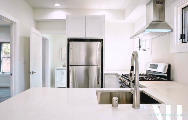 Gorgeous Newly Built 5 Bedroom Near USC!