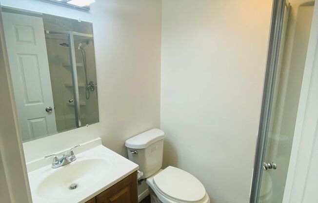 3 beds, 2 baths, 1,235 sqft, $2,860, Unit 1336 Peach Avenue Unit A