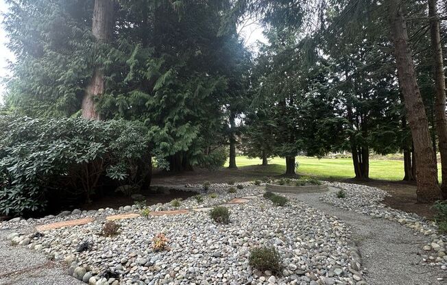 Semiahmoo Community - 8616 Blue Grouse Way, Blaine!