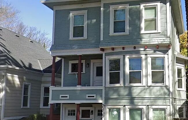 2409 I Street