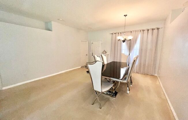 Orlando - 4 Bedrooms, 2 Bathrooms – $2,895.00