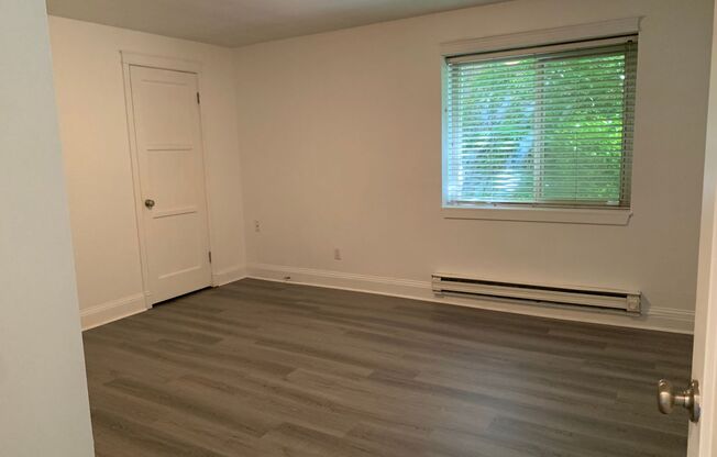 1 bed, 1 bath, 588 sqft, $1,495, Unit 003