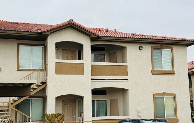3 beds, 2 baths, $1,899, Unit # 2221