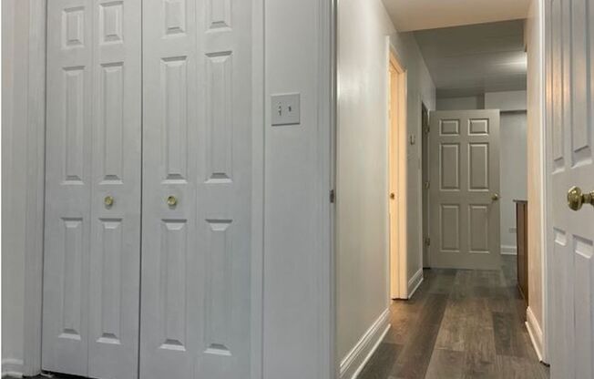 2 beds, 1 bath, $1,500