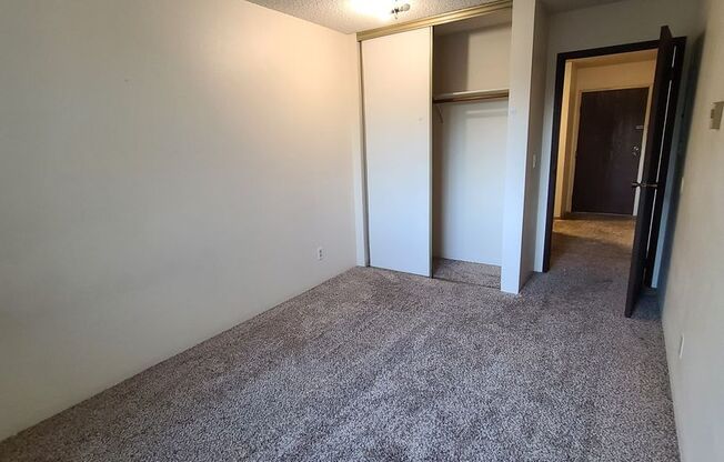 2 beds, 1 bath, 850 sqft, $1,900, Unit 317