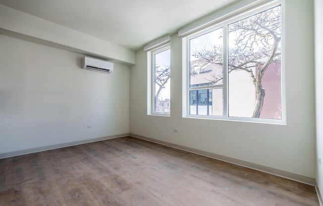 1 bed, 1 bath, 389 sqft, $2,400, Unit 216