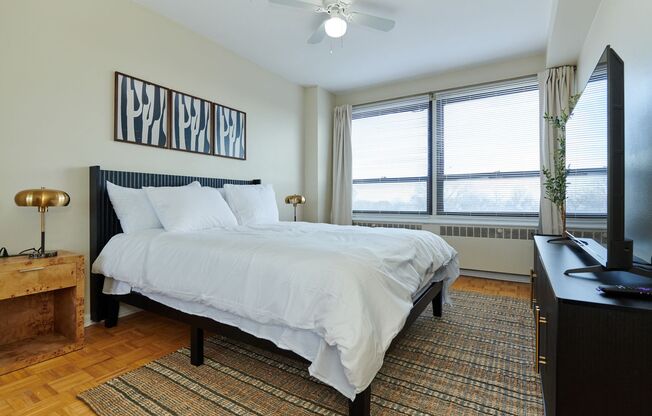 1 bed, 1 bath, 700 sqft, $2,250, Unit 418-0707