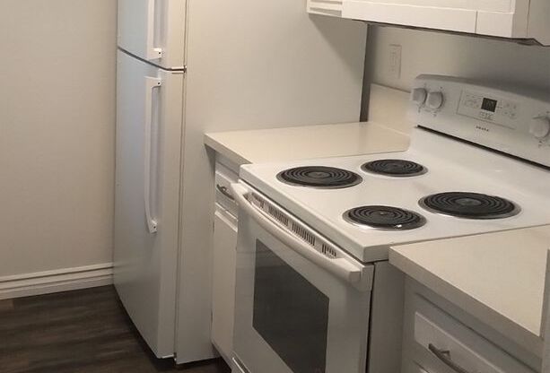 Studio, 1 bath, $2,395, Unit 309