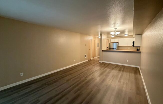 1 bed, 1 bath, 715 sqft, $1,795, Unit 327