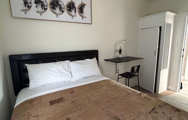 Studio, , 129 sqft, $845, Unit 821-10