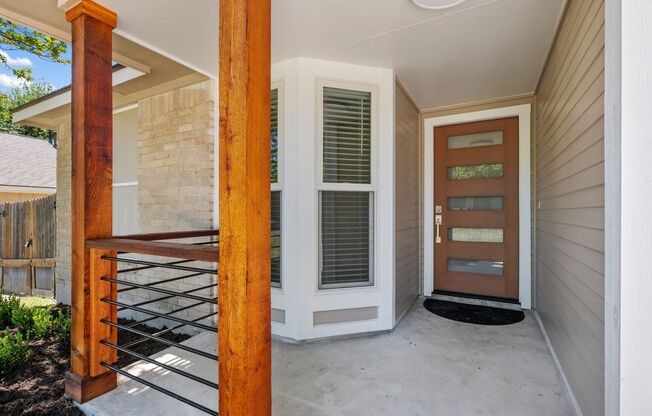 GREAT 3/2 HOME IN THE HEART OF NE AUSTIN!