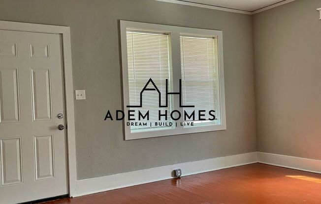 Spacious 2 Bedroom Home in a Central Location!! - (Duplex)